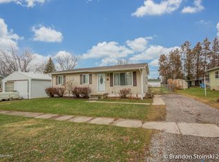 306 W Sprague St, Bancroft, MI 48414