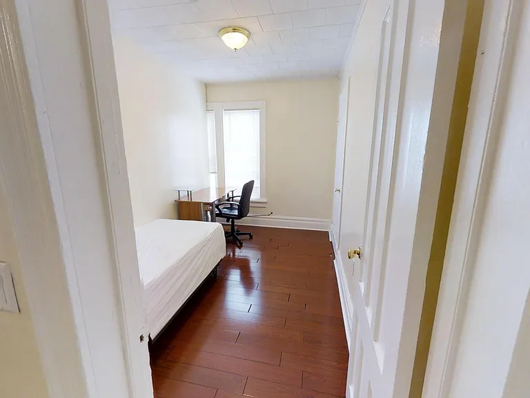 119 Comstock Pl — Photo 7