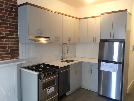 Rented by Knightsbridge Properties Corp | media 20