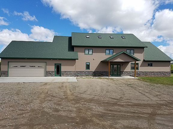 3rd image of 131 Shawnie Ln