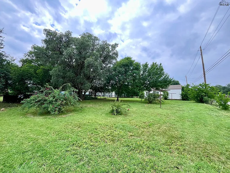 4701 Spiser Ln — Photo 20