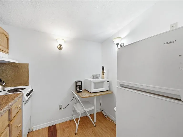 7505 Fairlane Ave — Photo 41