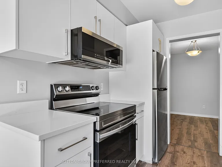 185 N Centre St #7 — Photo 13