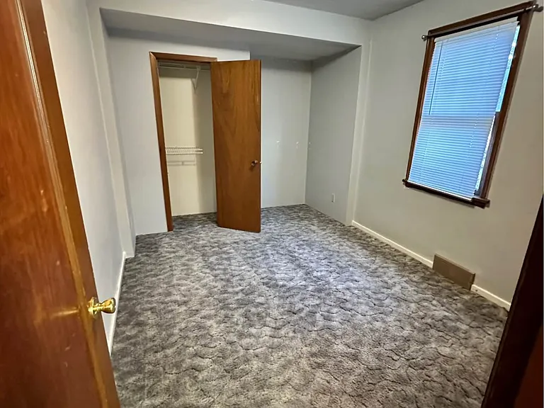 402 S Wayland Ave — Photo 11