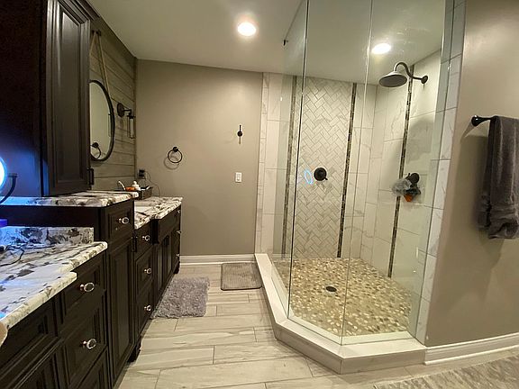 Master EnSuite & Shower