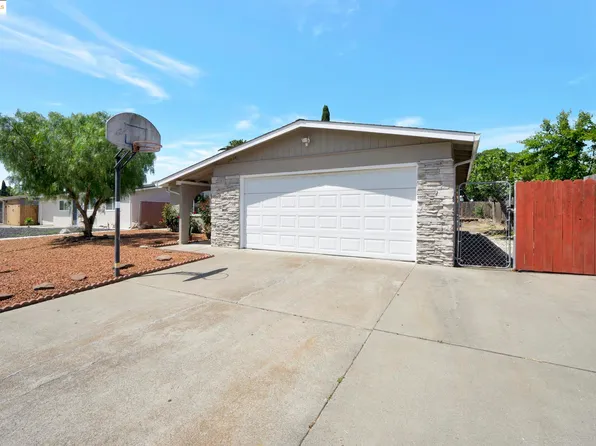 2049 Plum Tree Way, Fairfield, CA 94533