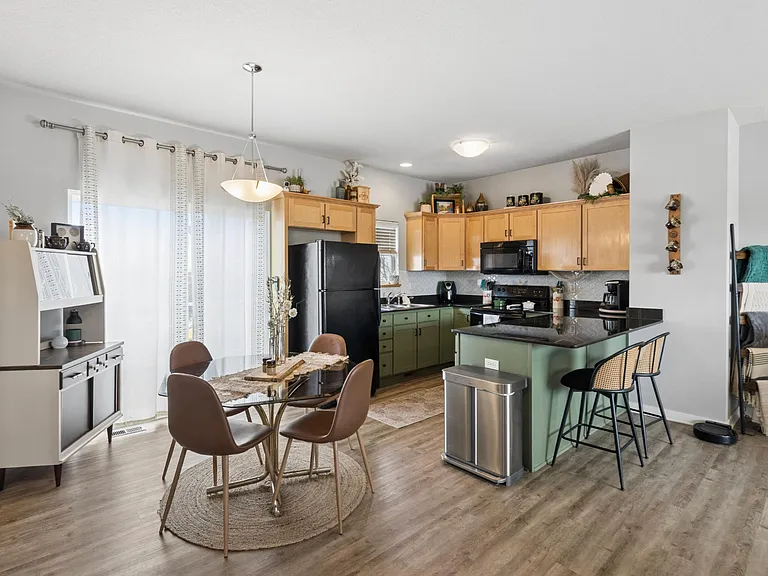 Kitchen and Dinette