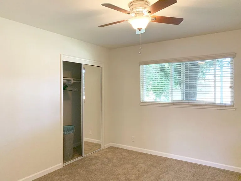 1646 Davis St #20 — Photo 10