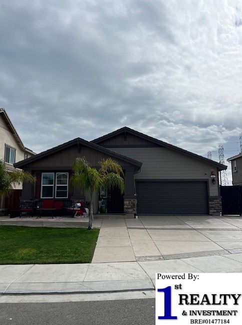 1st image of 561 Kingbird Cir