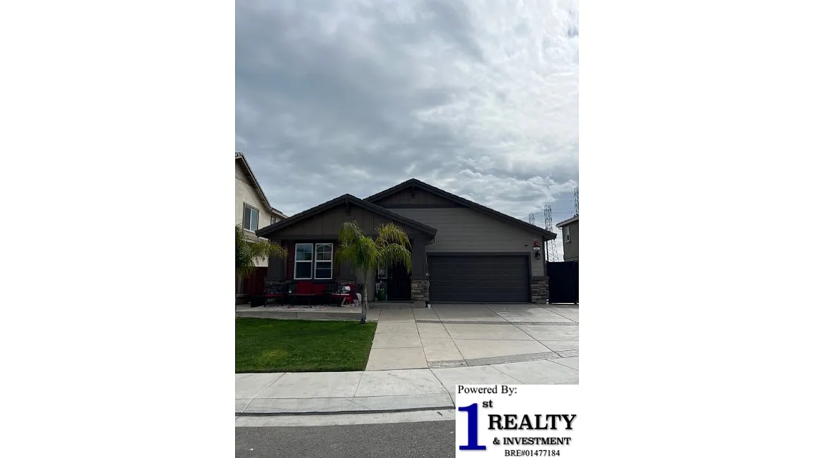 561 Kingbird Cir photo 1