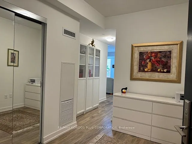 158 Front St E #403 — Photo 7