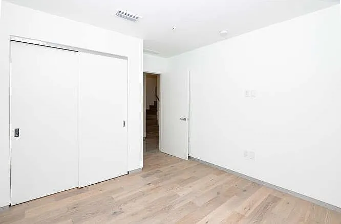 700 NE 14th Ave #206 — Photo 29