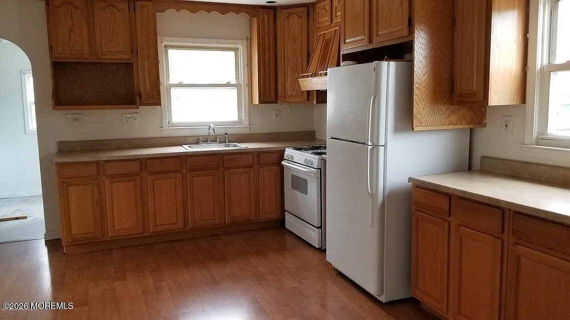 3 bed, 1060 sqft, $2,700 — Photo 4