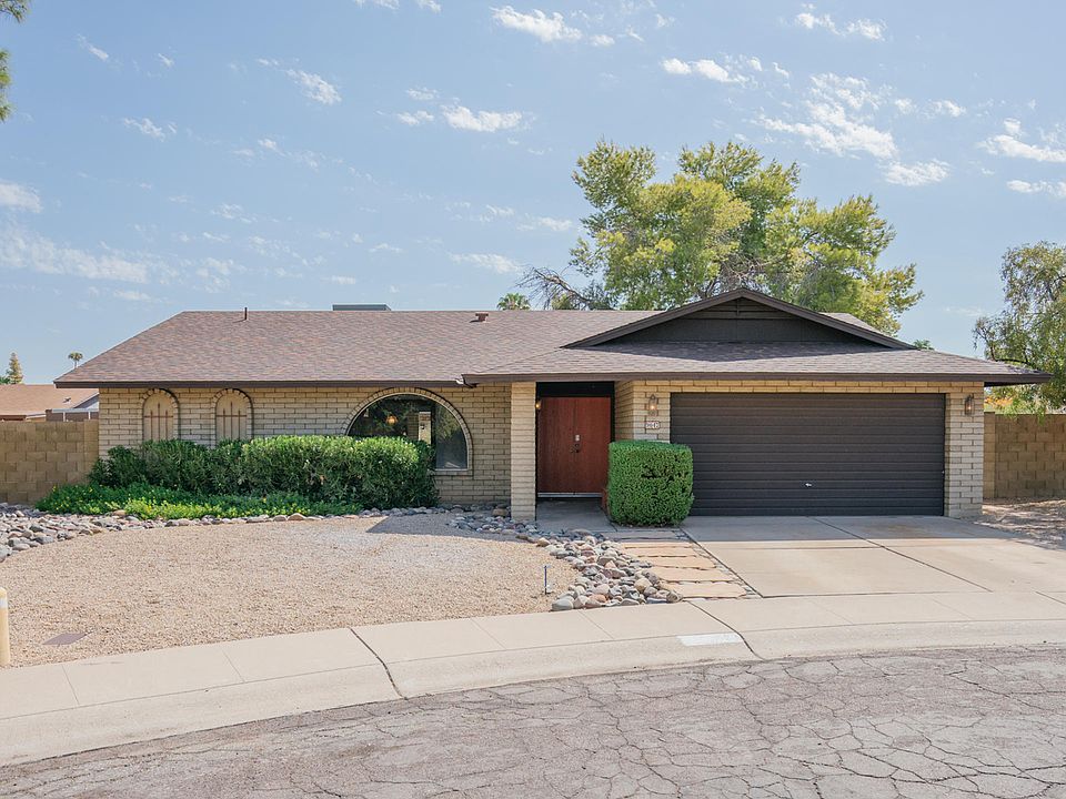 1st image of 9047 N 49th Dr