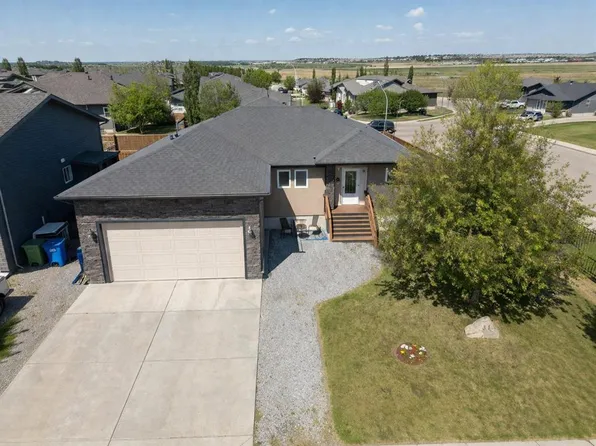 431 Carriage Lane Cross, Carstairs, AB T0M 0N0