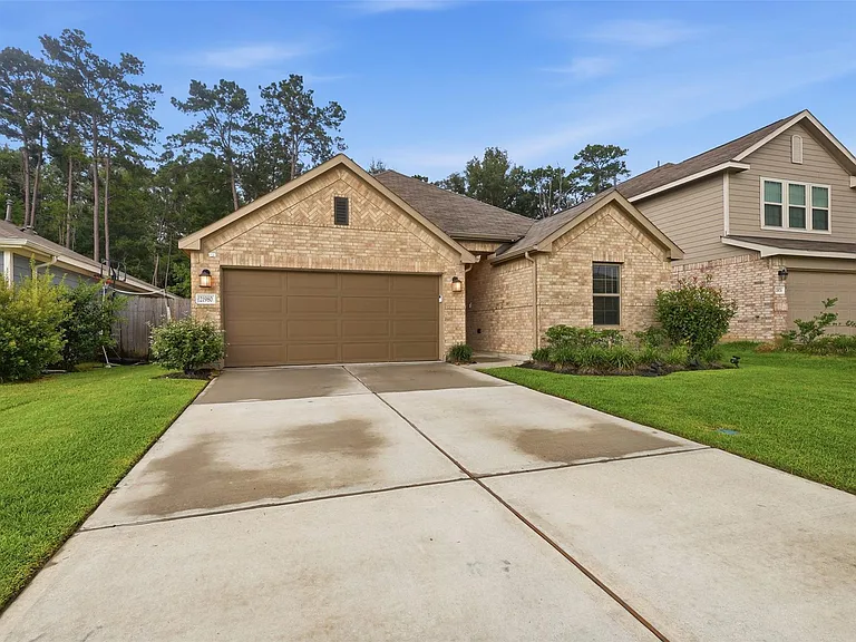 21980 Juniper Crossing Dr — Photo 2