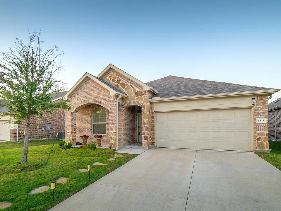 3312 Swift Fox Way