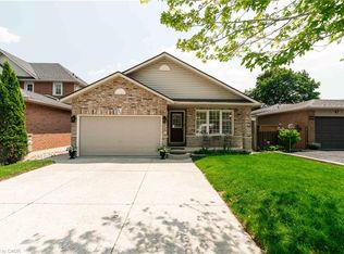 837 Upper Ottawa St, Hamilton, ON L8T3V4