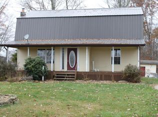 137 Stanley Marlow Ln, Oneida, TN 37841