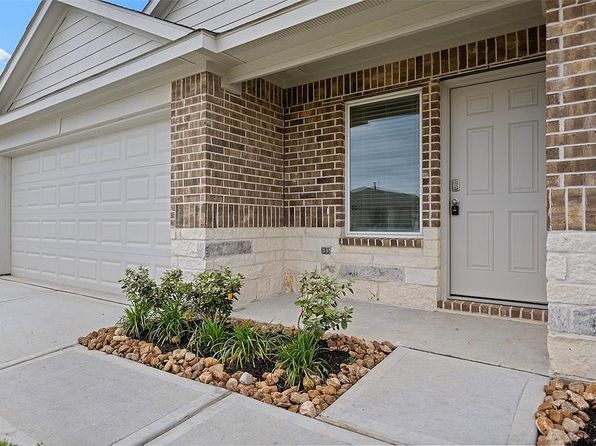 24346 Elmwood Falls Dr