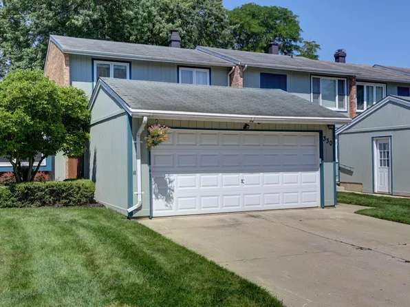 330 Elmwood Ln, Bloomingdale, IL 60108
