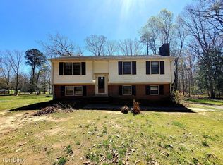 9713 Beach Rd, Chesterfield, VA 23838