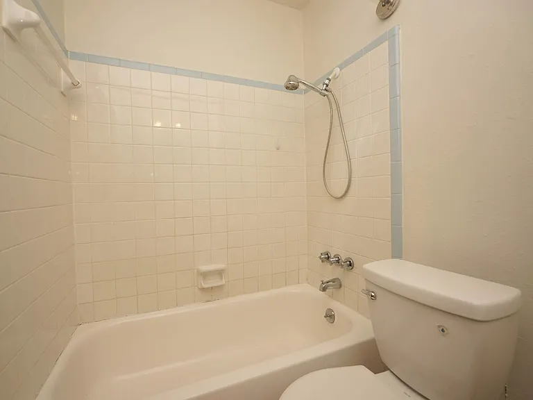 260 Glenview Ave — Photo 25