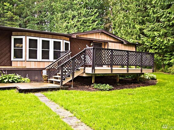 Welcome home to this lovely garden wrapped home, sporting newer double pane windows.