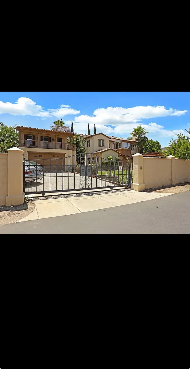 Building Photo - 3063 Remington Way #1