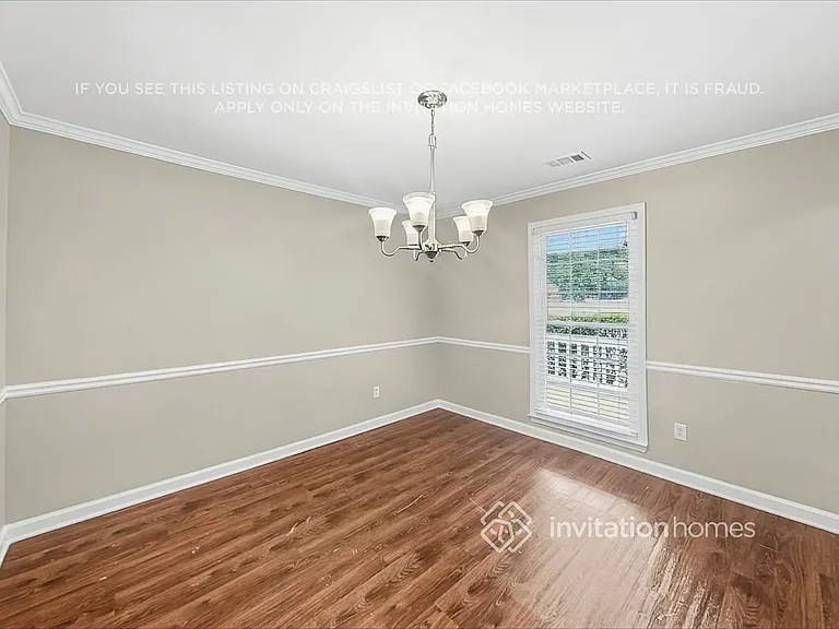 4351 Lakeside Hills Way NE — Photo 7