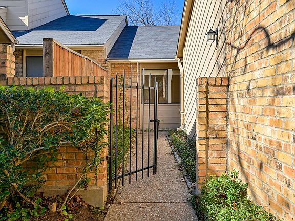2nd image of 7211 Lakewood Dr APT 137