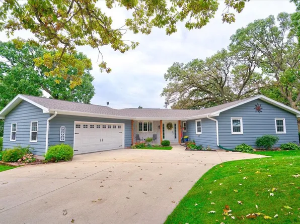 1776 Oakview Drive, Stoughton, WI 53589