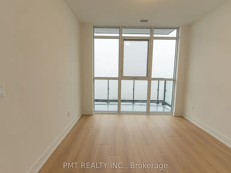 2545 Simcoe St N #906 — Photo 11