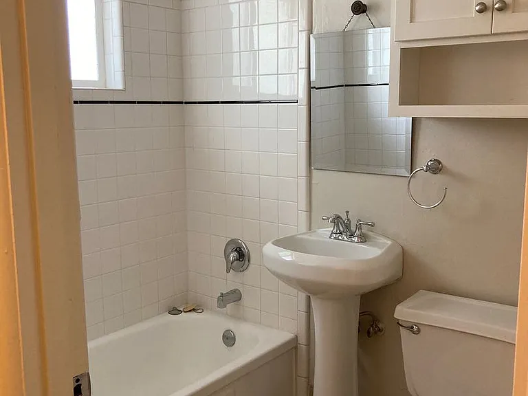 3015 N Willis Blvd #5 — Photo 4