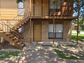 2408 Bandera Dr, College Station, TX