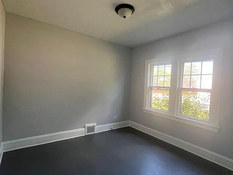 1639 Avalon Rd — Photo 22
