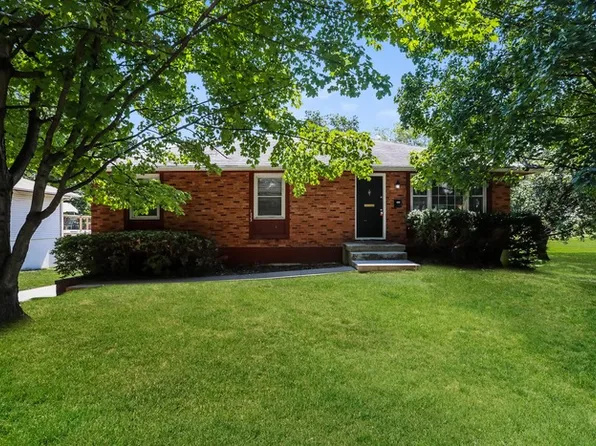 1223 E 25th St S, Independence, MO 64055