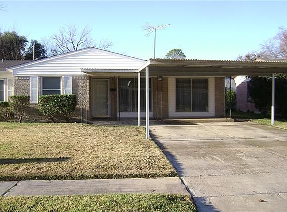 2nd image of 4763 Bedford Dr