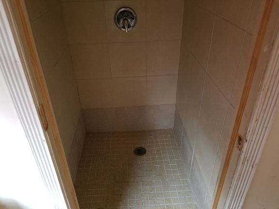 3rd image of 3200 Aramingo Ave
