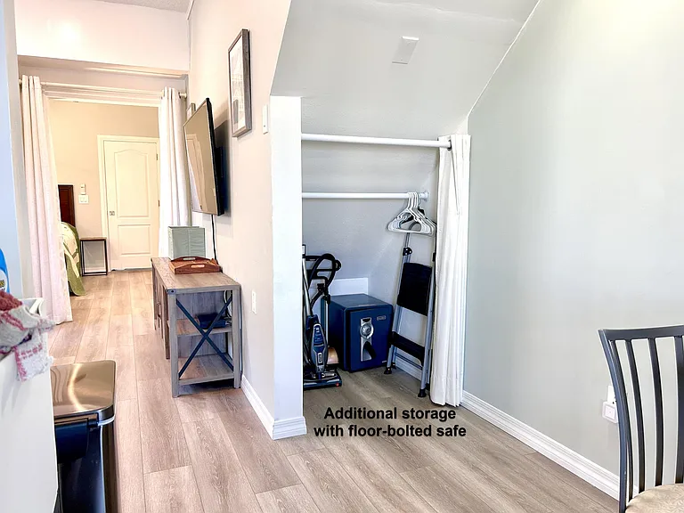 2414 Wood Pointe Dr — Photo 12