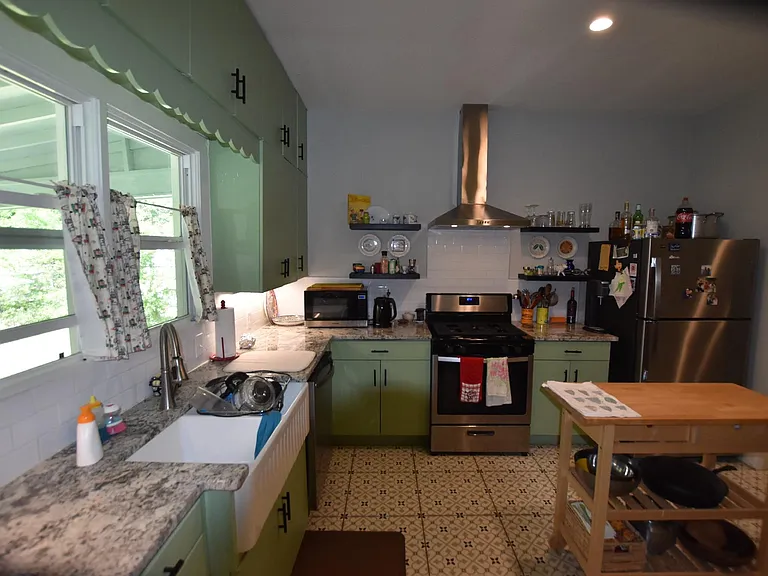 1630 W Craig Pl — Photo 5