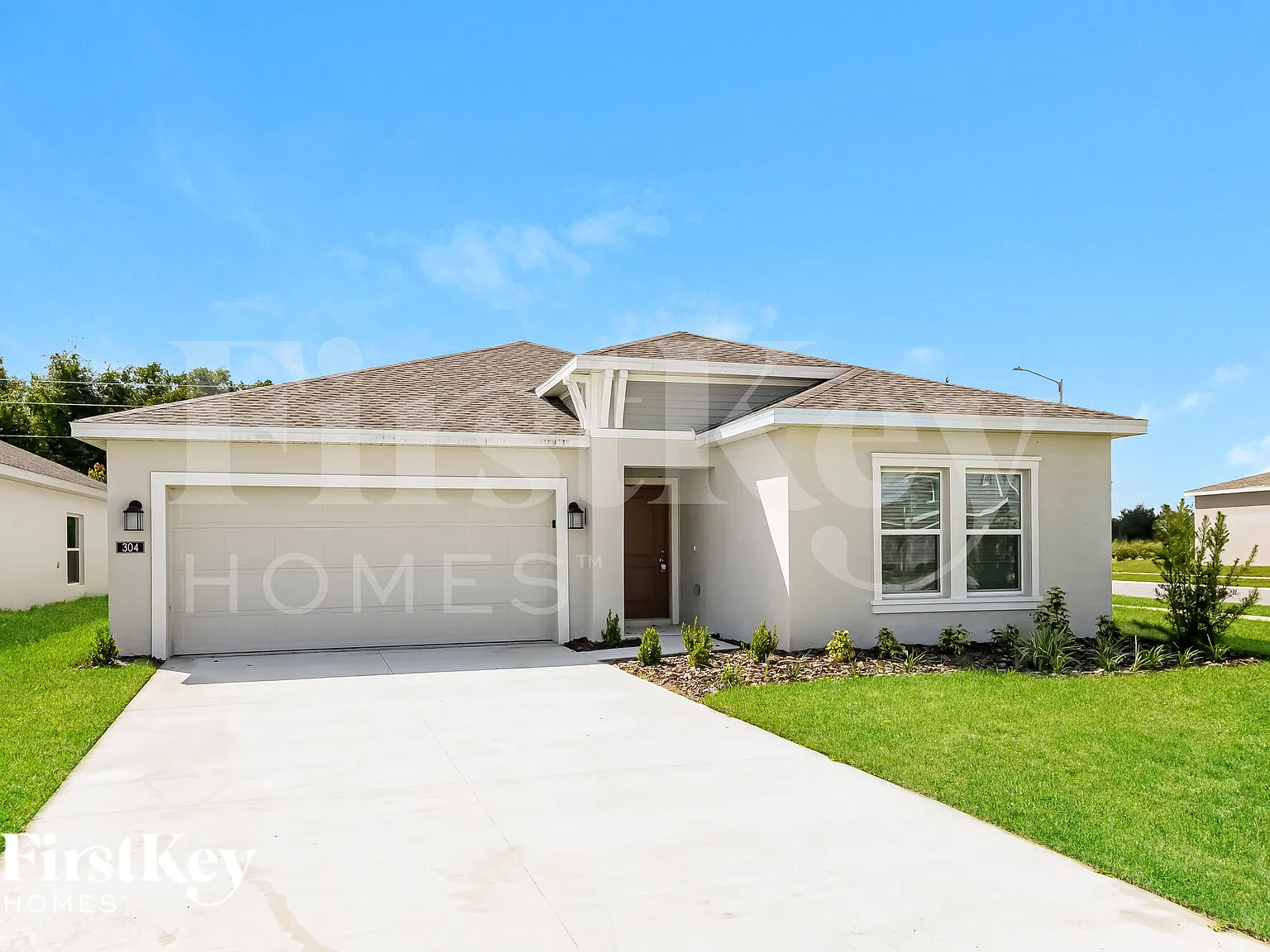 4 bed, 2.0 bath, 1936 sqft, $2,010 — Photo 2