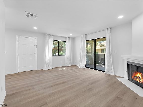 5th image of 601 Cabrillo Cir Unit 864