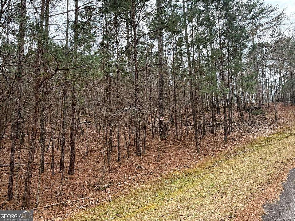 2nd image of 1700 Northwoods Dr