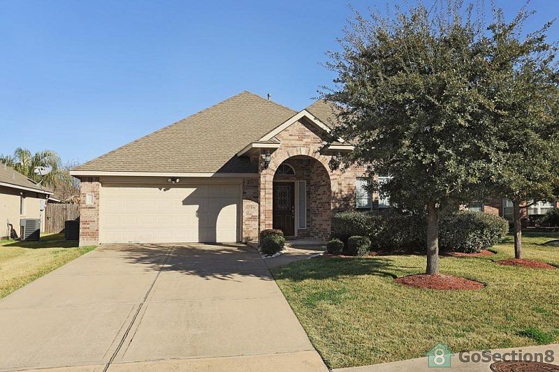 1st image of 21014 Narrow Gate Dr