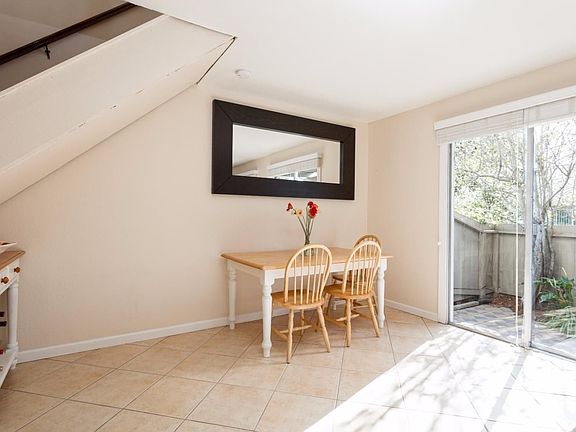 3rd image of 1044 Suzanne Ct
