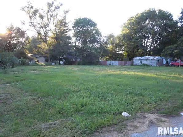 LOT 12/13 S 9 1/2 St, Monmouth, IL 61462