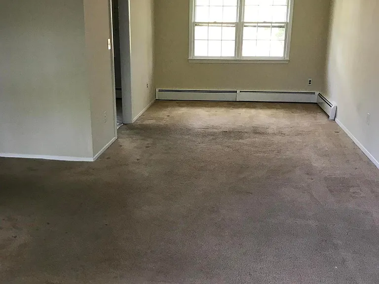 20 Havemeyer Ln — Photo 2