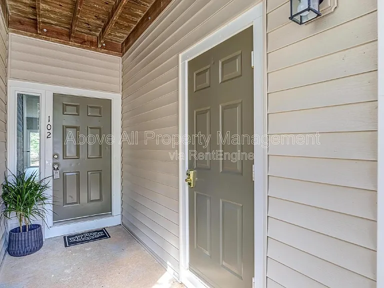 6020 Winterpointe Ln #102 — Photo 13