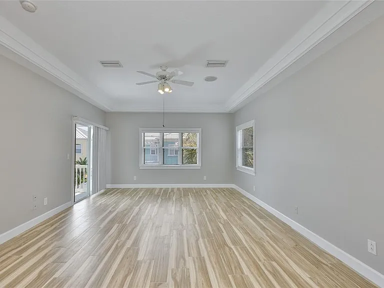 6573 Simone Shores Cir — Photo 19